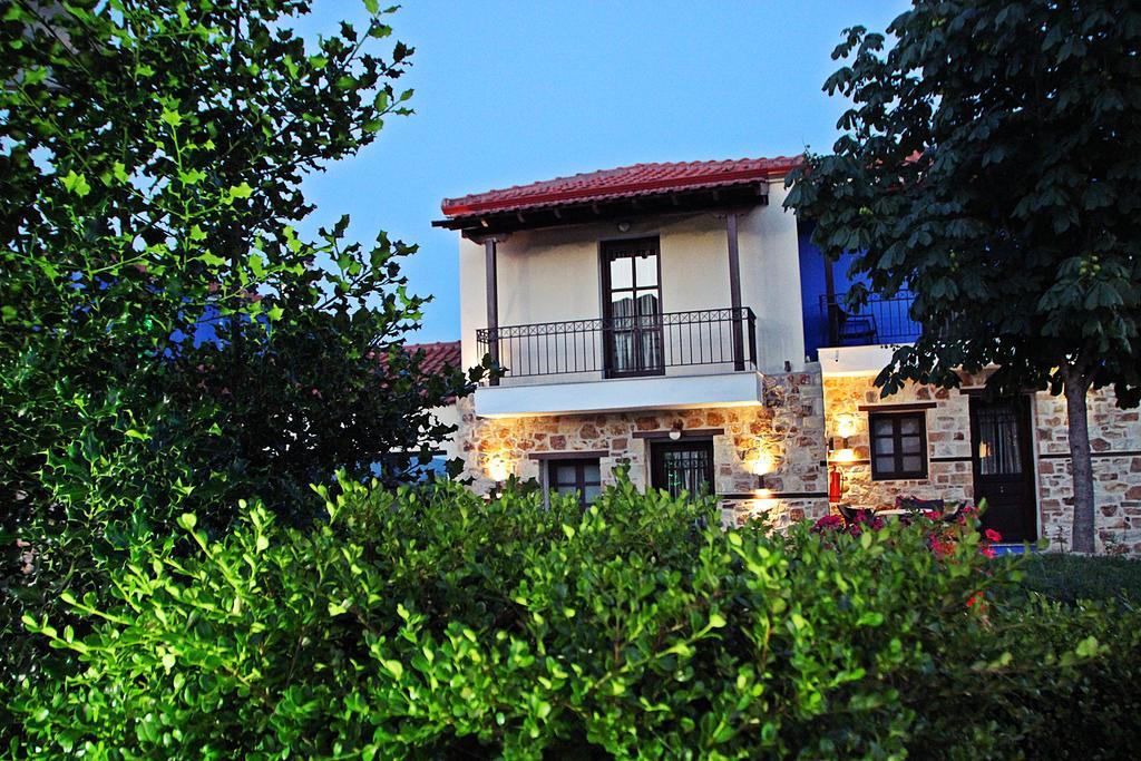Prasino Horio Hotel อาร์ไนยา ภายนอก รูปภาพ